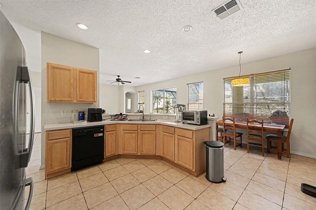 8520 LA ISLA DRIVE, Kissimmee, FL 34747