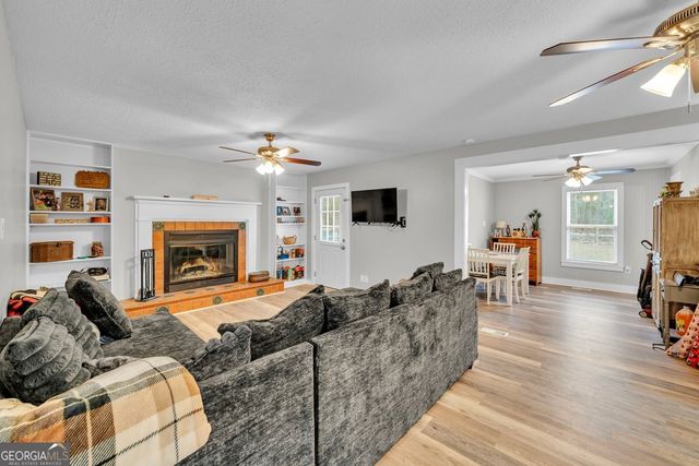 418 Flintside Drive, Cobb, GA 31735