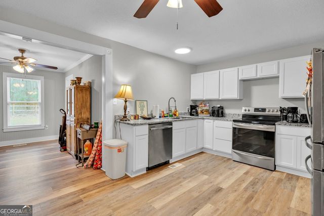 418 Flintside Drive, Cobb, GA 31735