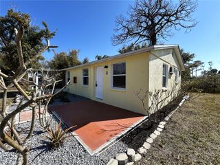 255 PINEAPPLE STREET 3, Englewood, FL 34223