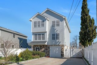 133 7th Street, Hazlet, NJ 07734