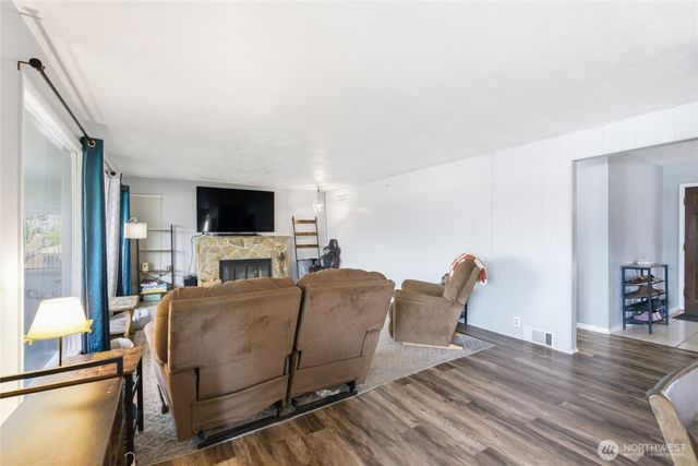 1210 N Ashland Avenue, East Wenatchee, WA 98802