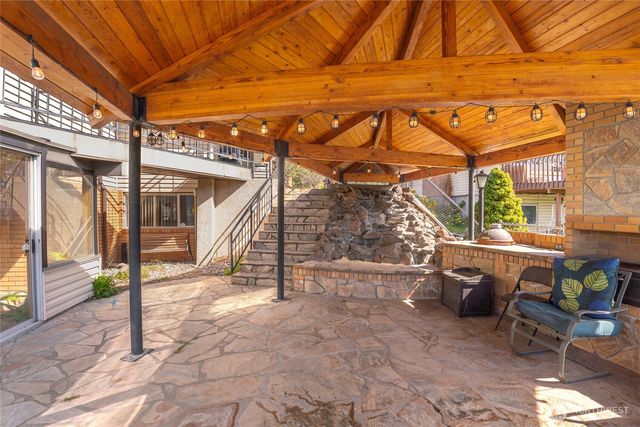 1210 N Ashland Avenue, East Wenatchee, WA 98802