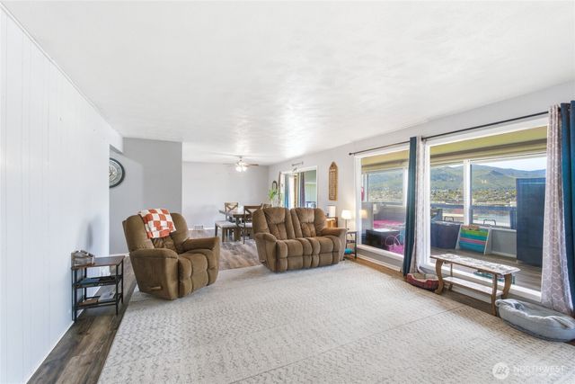 1210 N Ashland Avenue, East Wenatchee, WA 98802