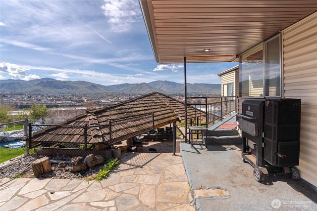 1210 N Ashland Avenue, East Wenatchee, WA 98802