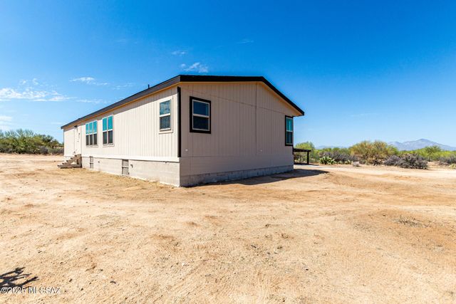 12251 S Wells Fargo Road, Tucson, AZ 85736