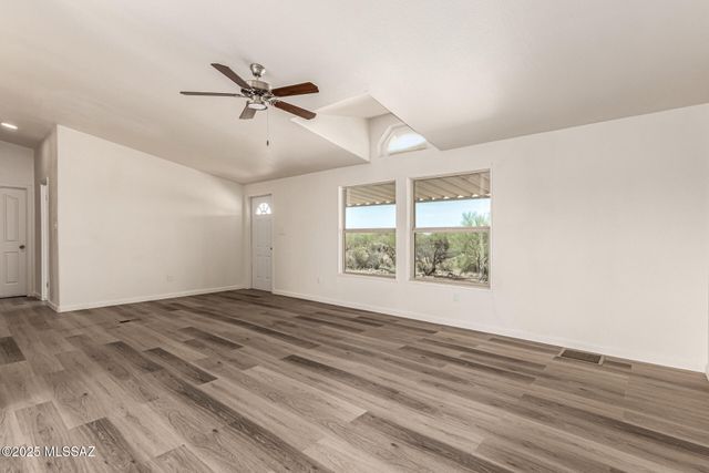 12251 S Wells Fargo Road, Tucson, AZ 85736