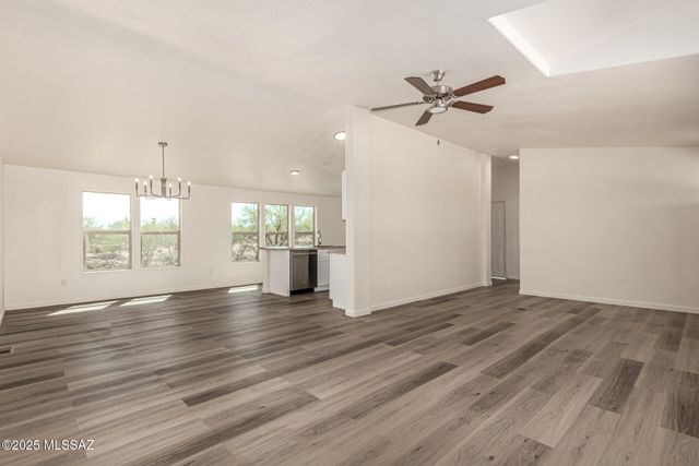 12251 S Wells Fargo Road, Tucson, AZ 85736