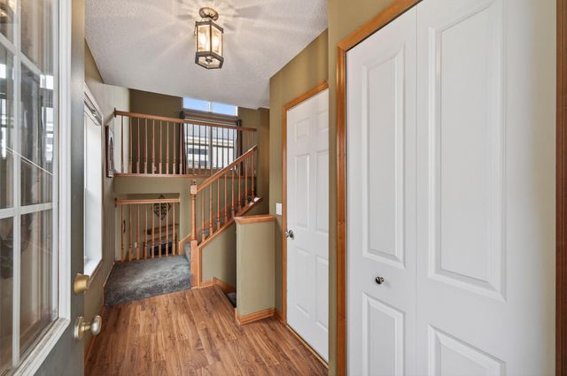 15422 Foster Drive N, Hugo, MN 55038