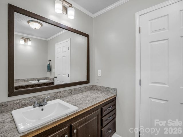 213 Big Oak Road, Hendersonville, NC 28792