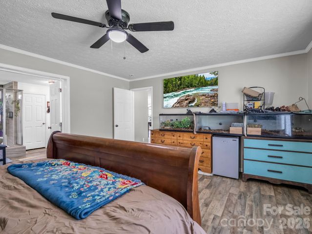 213 Big Oak Road, Hendersonville, NC 28792