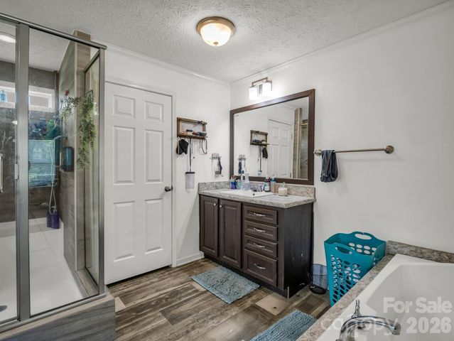 213 Big Oak Road, Hendersonville, NC 28792