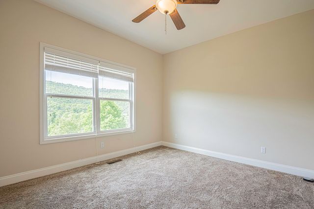 365 Meadowbrook Lane, Trenton, GA 30752