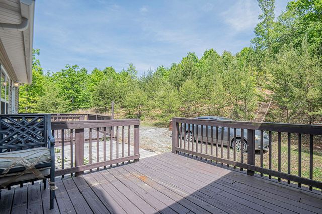 365 Meadowbrook Lane, Trenton, GA 30752