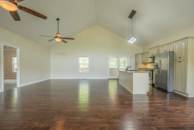365 Meadowbrook Lane, Trenton, GA 30752