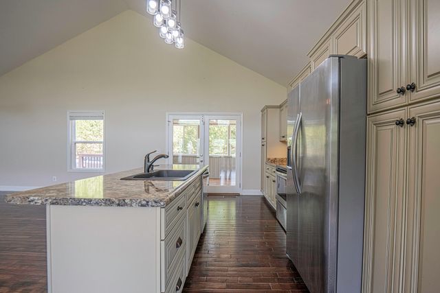 365 Meadowbrook Lane, Trenton, GA 30752