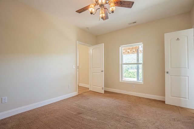 365 Meadowbrook Lane, Trenton, GA 30752