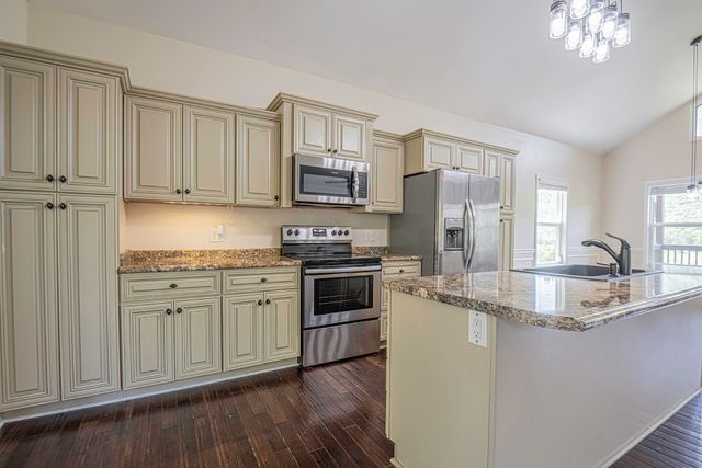 365 Meadowbrook Lane, Trenton, GA 30752
