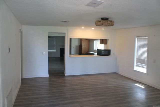 611 W Church Street, Sheridan, AR 72150