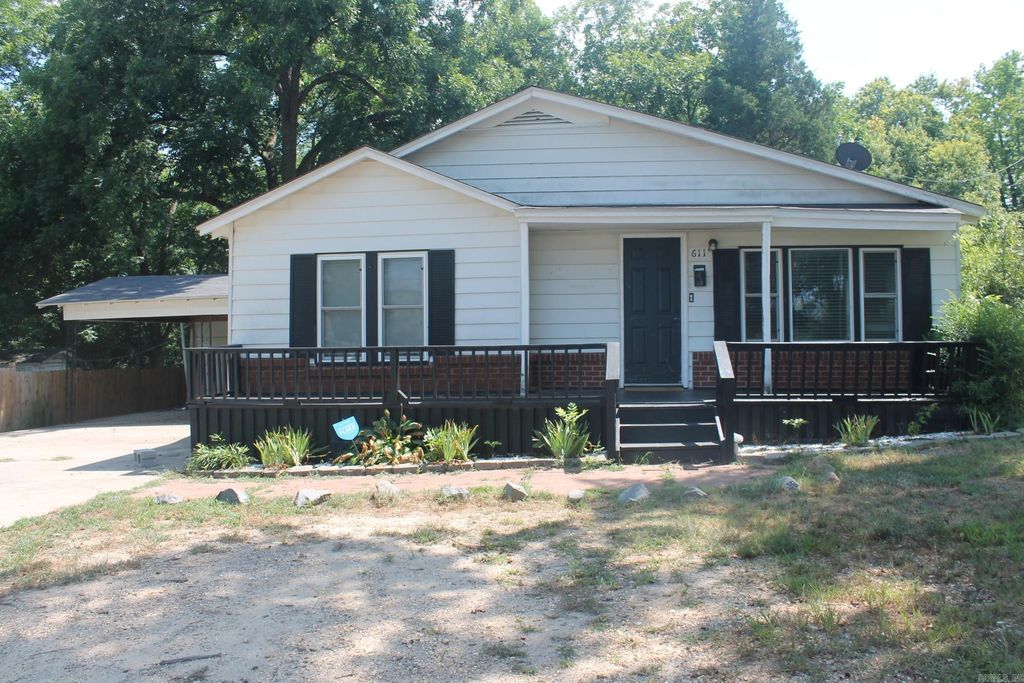 611 W Church Street, Sheridan, AR 72150