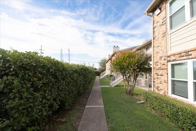 2200 E Trinity Mills Road 516, Carrollton, TX 75006