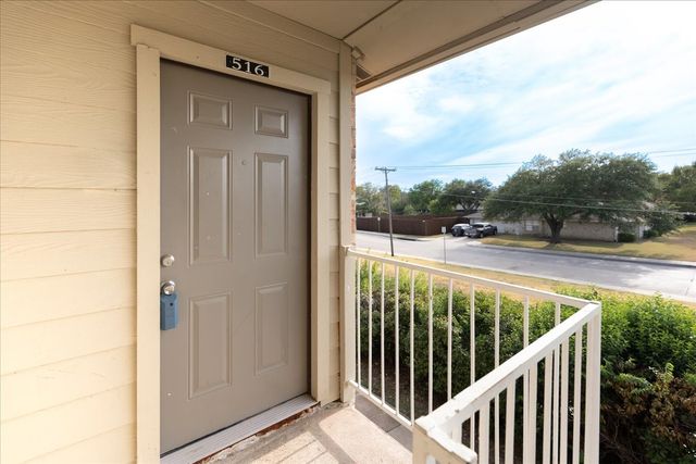 2200 E Trinity Mills Road 516, Carrollton, TX 75006