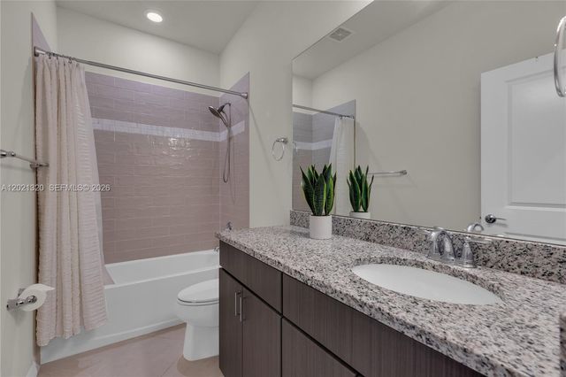 4810 Eucalyptus Dr 3, Hollywood, FL 33021