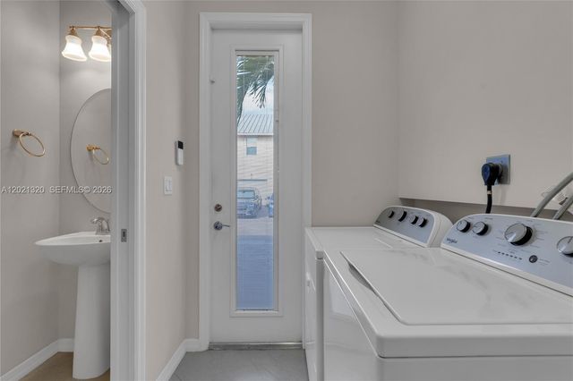 4810 Eucalyptus Dr 3, Hollywood, FL 33021