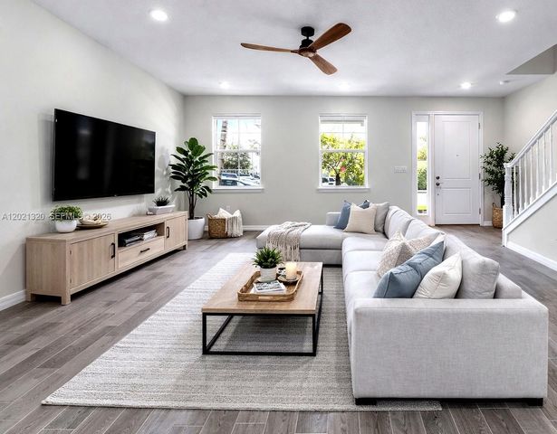 4810 Eucalyptus Dr 3, Hollywood, FL 33021
