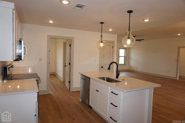 315 Hollis Cove, Bono, AR 72416