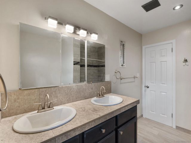 7854 Alton Dr, Lemon Grove, CA 91945