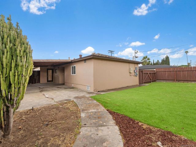 7854 Alton Dr, Lemon Grove, CA 91945