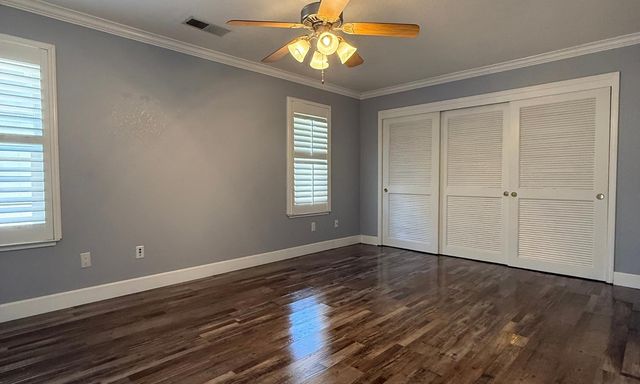 71 Willowood Dr, Oakdale, CA 95361