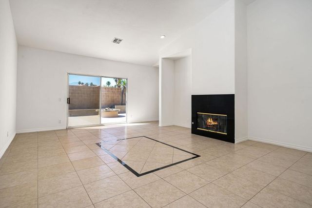 78515 Naples Drive, La Quinta, CA 92253