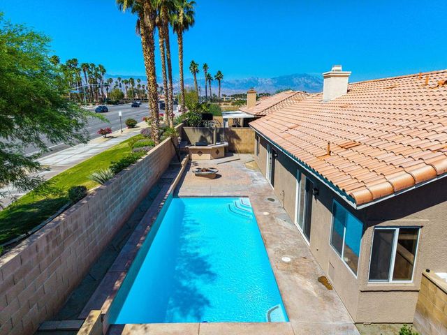 78515 Naples Drive, La Quinta, CA 92253