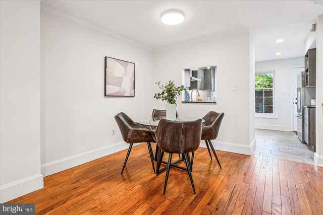 421 S COLUMBUS ST S #421, Alexandria, VA 22314
