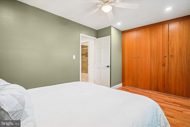 421 S COLUMBUS ST S #421, Alexandria, VA 22314