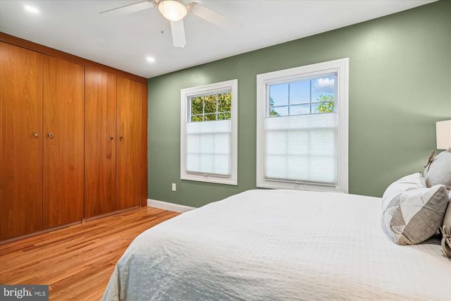 421 S COLUMBUS ST S #421, Alexandria, VA 22314