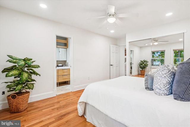 421 S COLUMBUS ST S #421, Alexandria, VA 22314