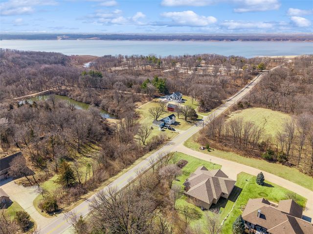 9421 NW Cherry Glen Lane, Polk City, IA 50226