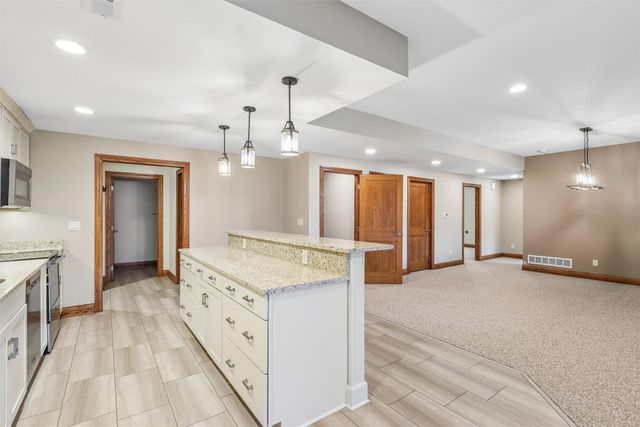 9421 NW Cherry Glen Lane, Polk City, IA 50226