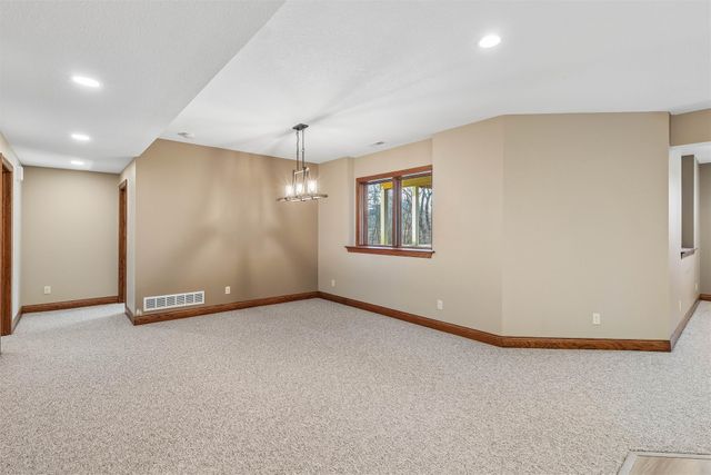 9421 NW Cherry Glen Lane, Polk City, IA 50226