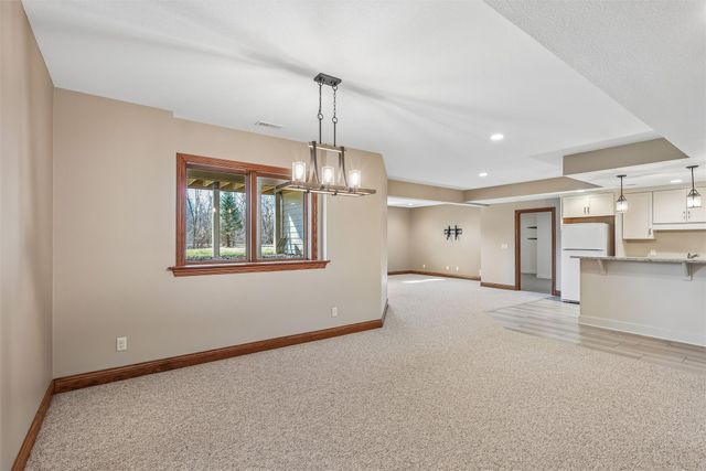 9421 NW Cherry Glen Lane, Polk City, IA 50226