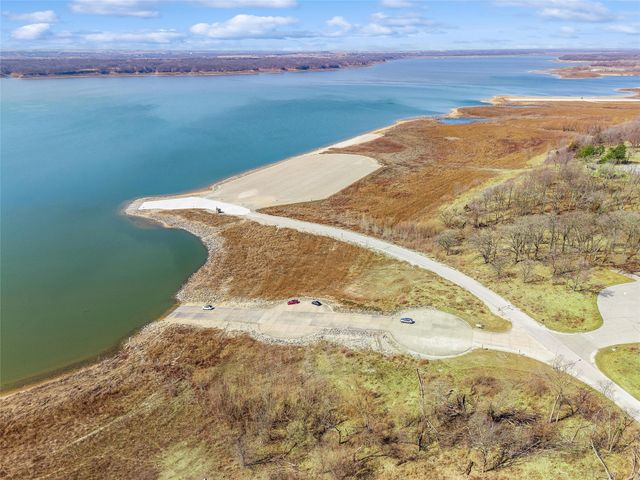 9421 NW Cherry Glen Lane, Polk City, IA 50226