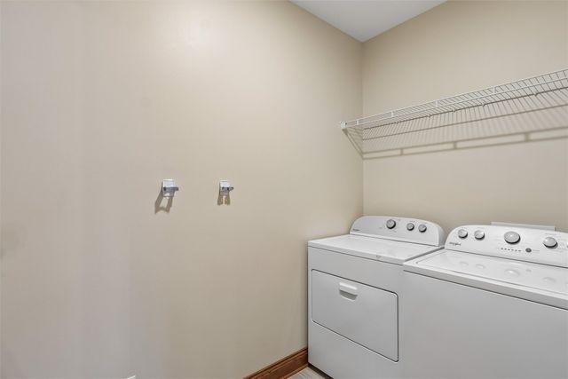 9421 NW Cherry Glen Lane, Polk City, IA 50226