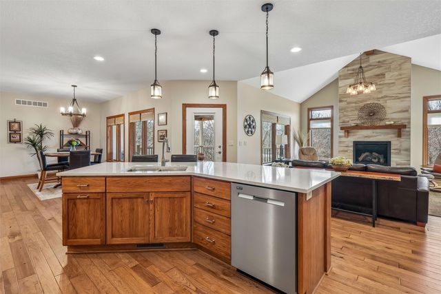 9421 NW Cherry Glen Lane, Polk City, IA 50226