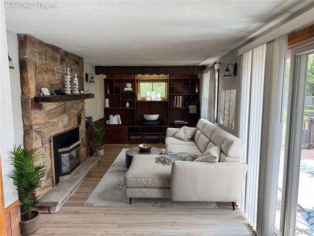 8542 Belnor Drive, Cicero, NY 13039