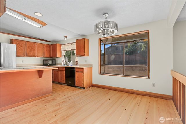 9901 76th Street SW, Lakewood, WA 98498