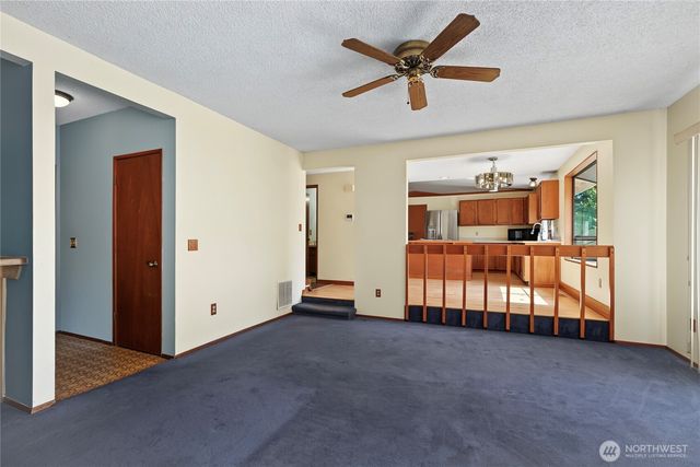 9901 76th Street SW, Lakewood, WA 98498