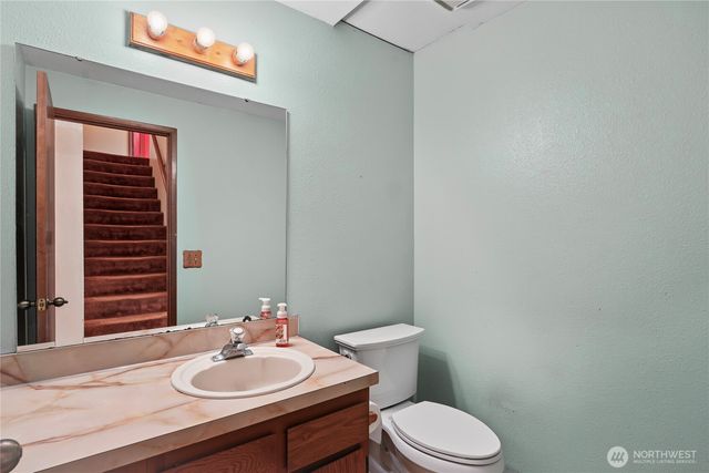 9901 76th Street SW, Lakewood, WA 98498